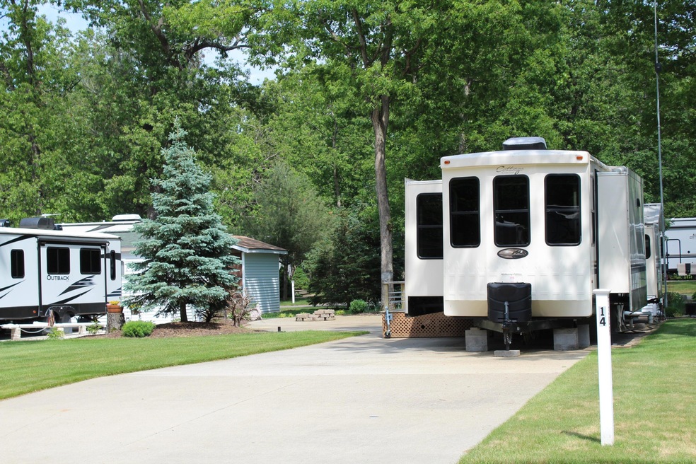 Lot 14 Main
