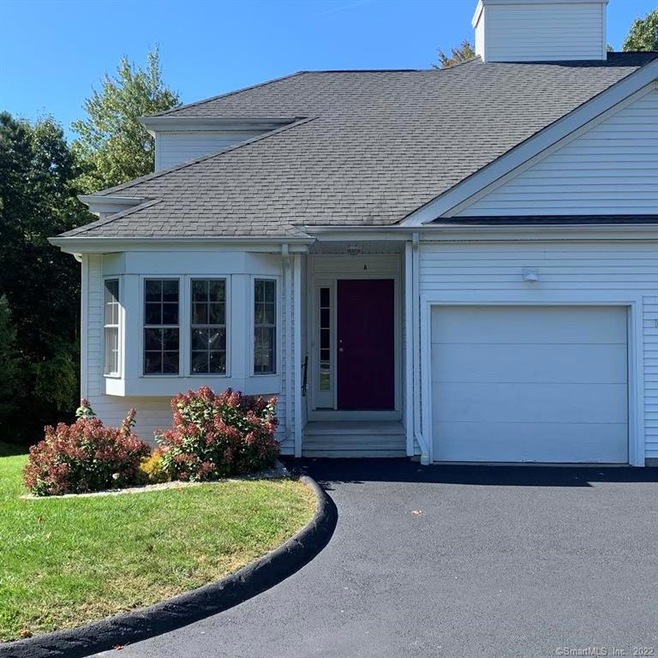 244 Oakland St unit A, Manchester, CT 06042 - photo 1