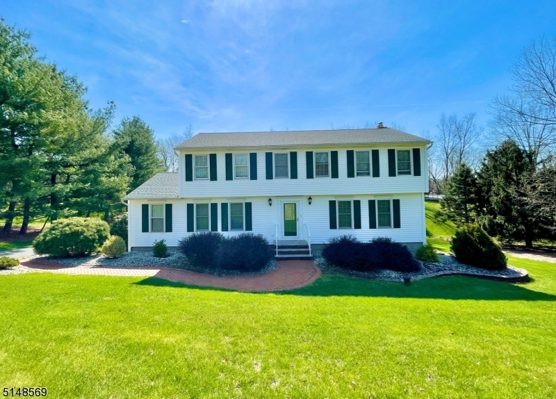 203 Grandview Dr, Branchburg, NJ 08853 - photo 1