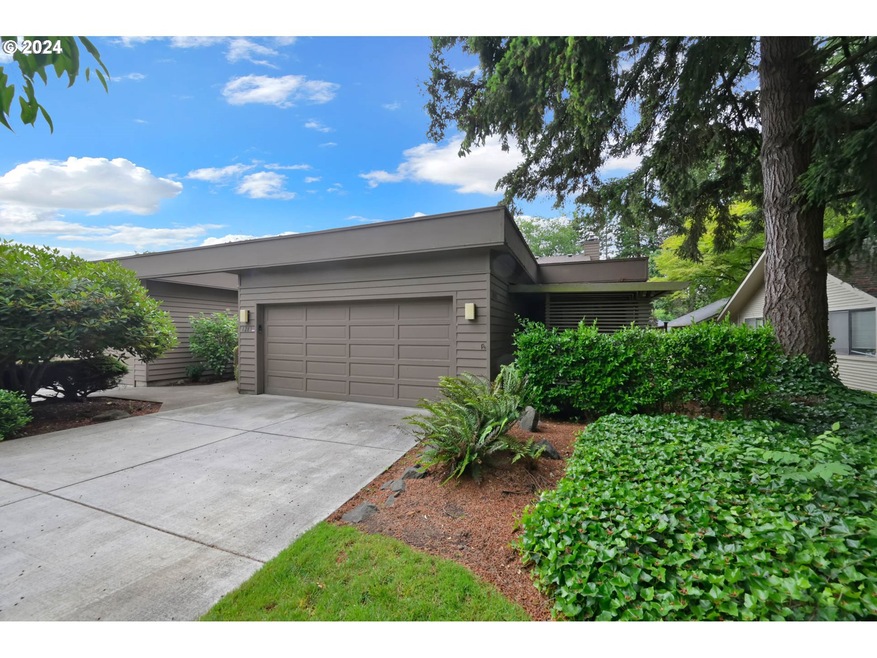 1281 Spyglass Dr, Eugene, OR 97401 - photo 1