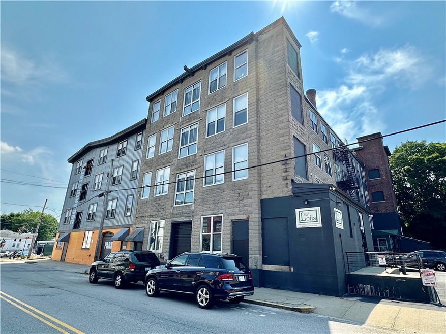 404 Roosevelt Ave unit 301, Central Falls, RI 02863 - photo 1