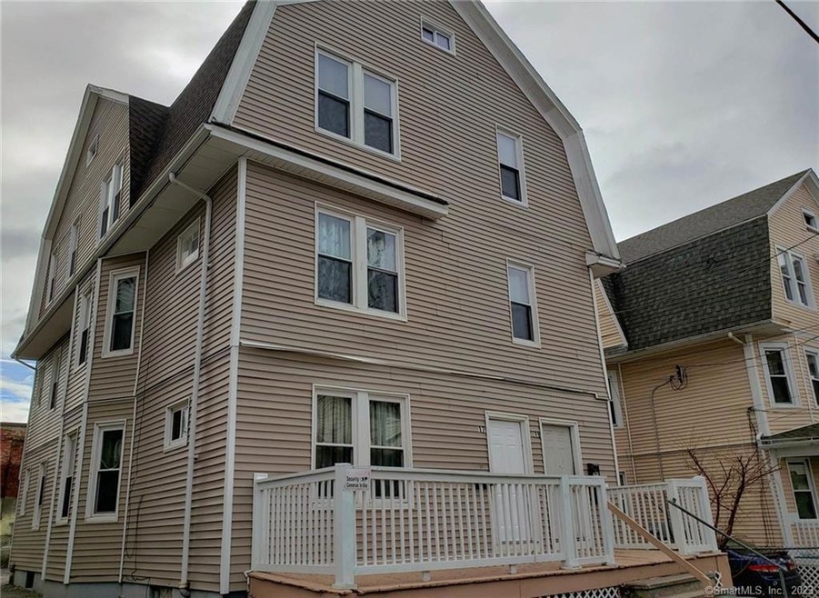17-19 Barker St, Hartford, CT 06114 - photo 1