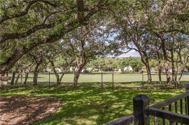 Welcome to the villa at 215 The Hills Dr. This cou