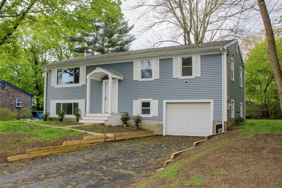 Exterior front. Located in Lovely Laurel Park, thi