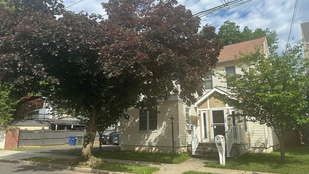 140 Arcadia Ave, Bridgeport, CT 06604 - photo 1