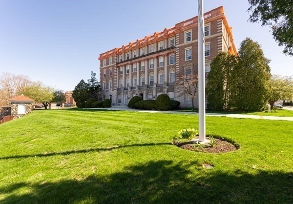 The Balmoral unit 410, Andover, MA 01810 - photo 1