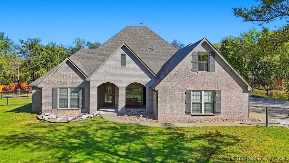 23425 S Hooty Creek Rd, Claremore, OK 74019 - photo 1