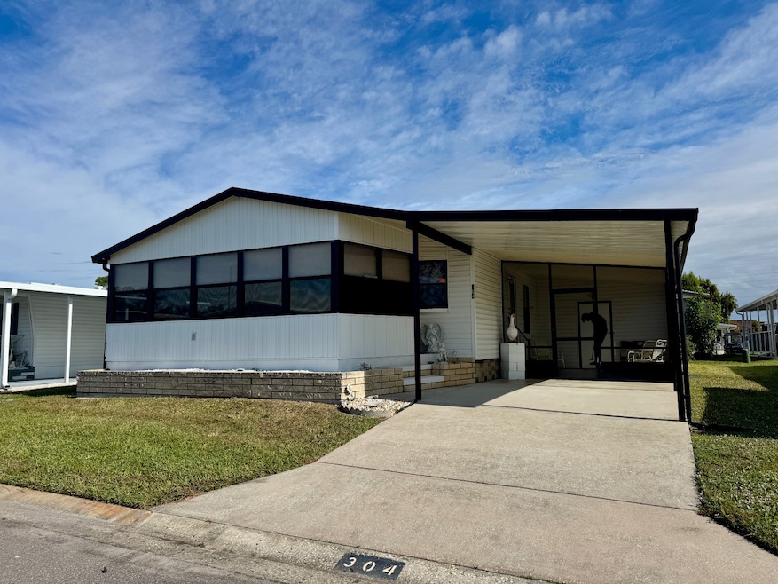 304 Apricot St, Bradenton, FL 34207 - photo 1