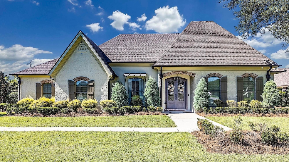 124 Houmas Dr, Houma, LA 70360 - photo 1