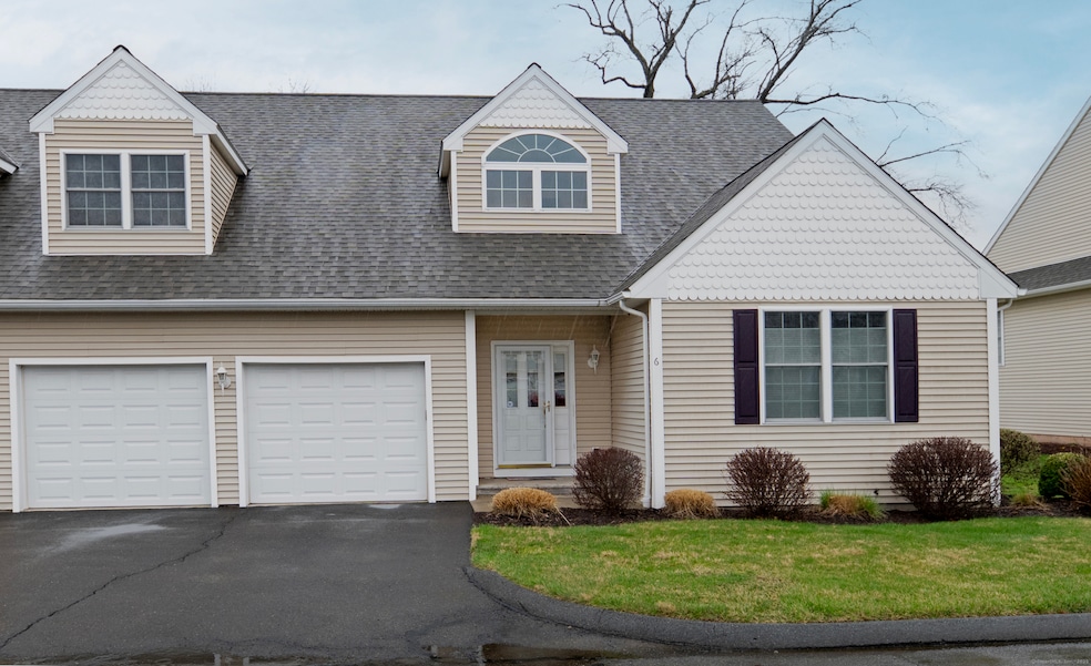 6 Pond View Circle