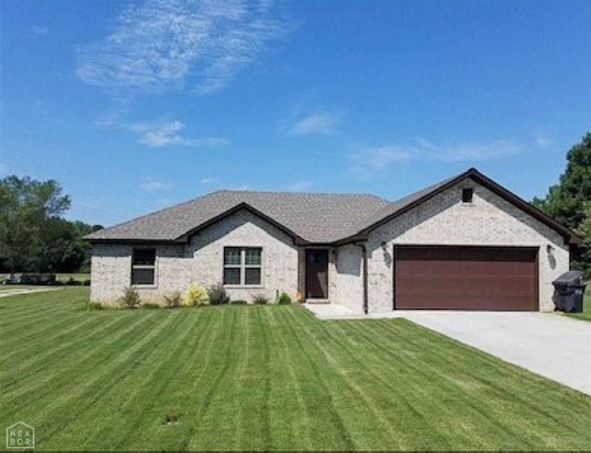 1917 Mitzi Ln, Jonesboro, AR 72401 - photo 1