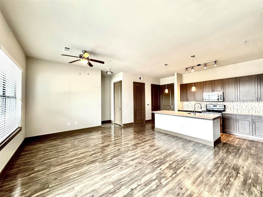 5454 Washington Ave unit 2313, Houston, TX 77007 - photo 1