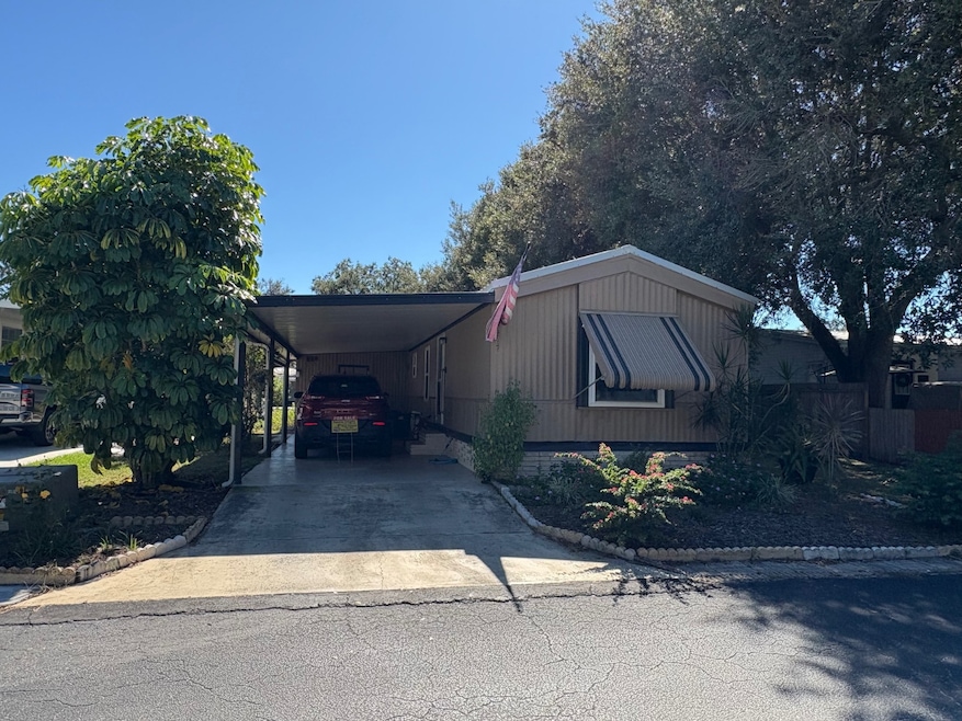 417 Magnolia Hill Dr, Plant City, FL 33565 - photo 1