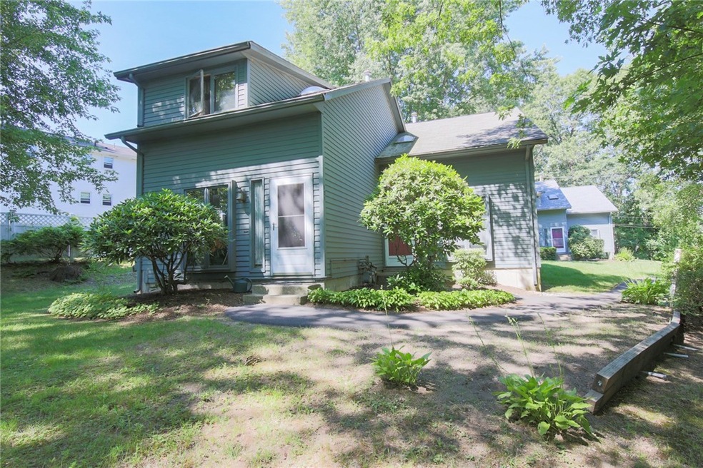 119 Lake St, Cranston, RI 02910 - photo 1