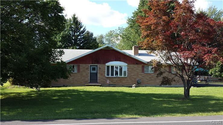 2566 Community Dr, Bath, PA 18014 - photo 1