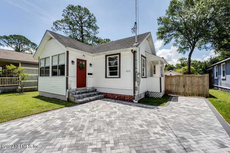 4630 Attleboro St, Jacksonville, FL 32205 - photo 1