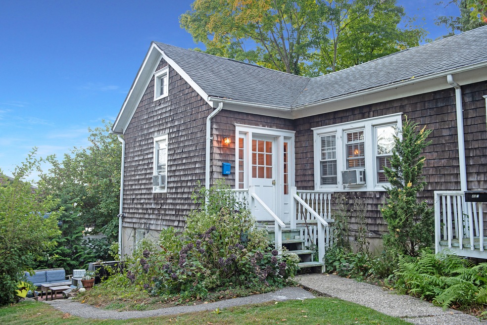 40 Seminary St, New Canaan, CT 06840 - photo 1