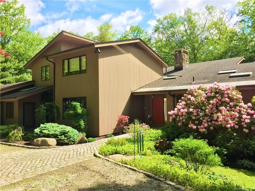74 White Birch Rd, Pound Ridge, NY 10576 - photo 1