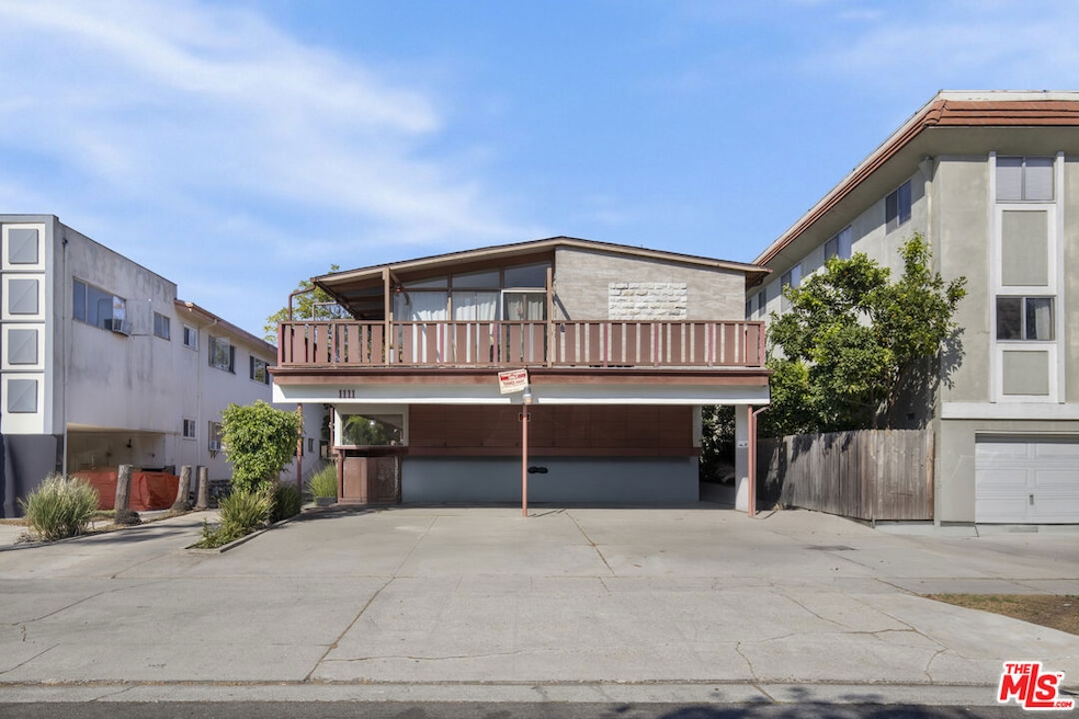 1111 S Holt Ave, Los Angeles, CA 90035 - photo 1