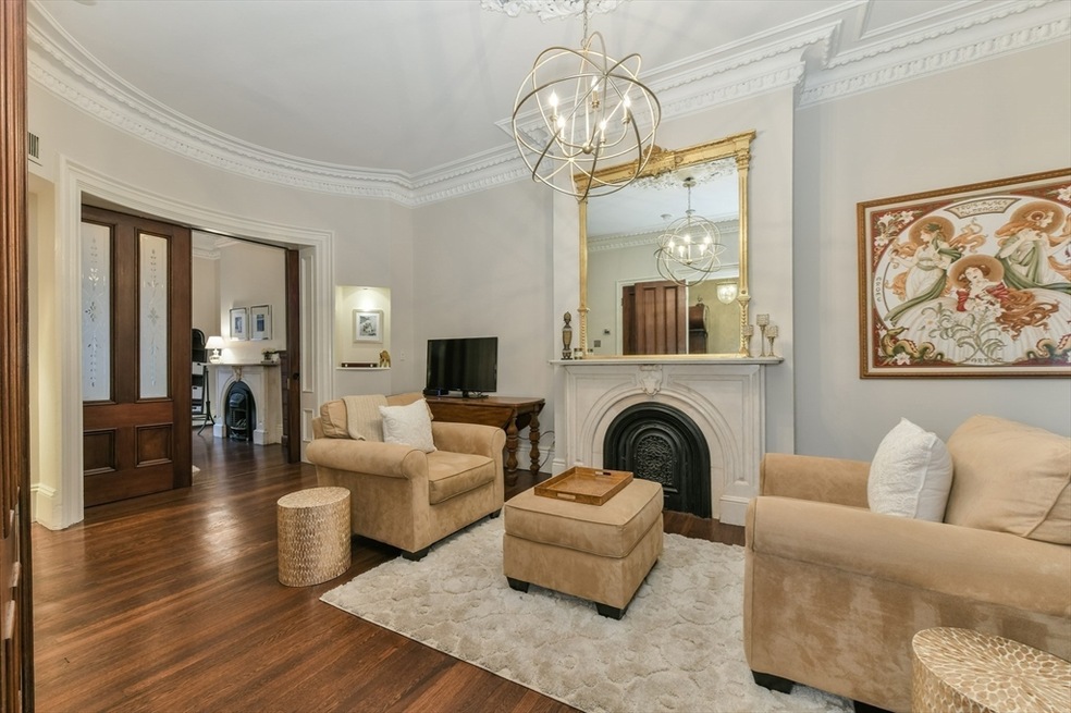 174 W Brookline St unit 3, Boston, MA 02118 - photo 1