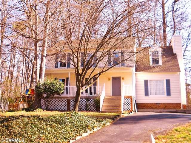 Exterior Front - Lovely home on cul de sac with pa
