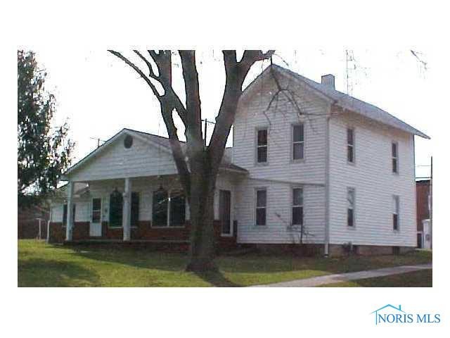 107 W North St, West Unity, OH 43570 - photo 1