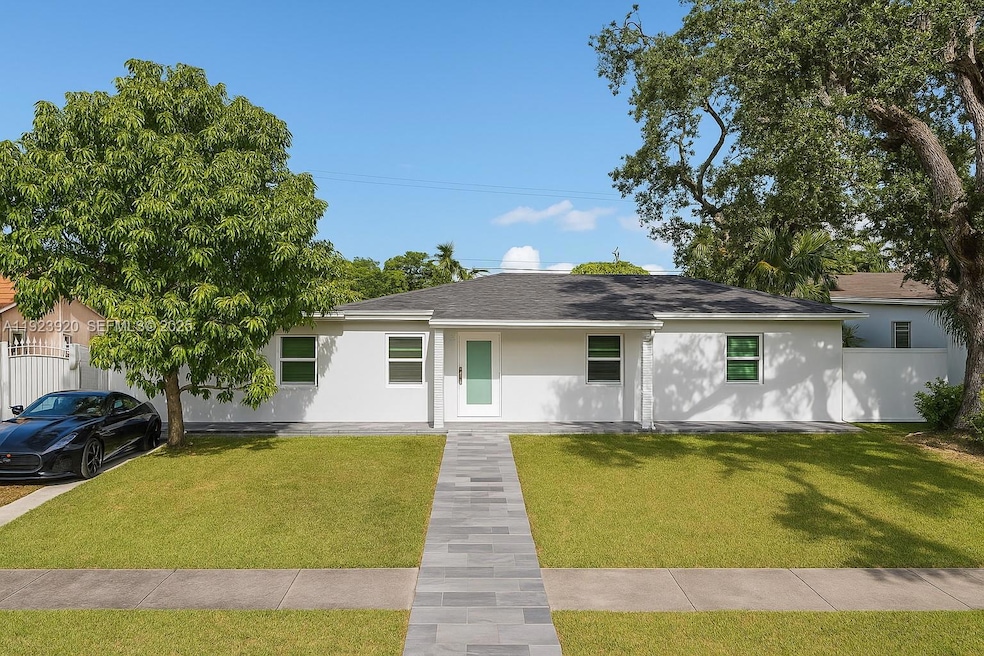 7235 SW 39th St, Miami, FL 33155 - photo 1