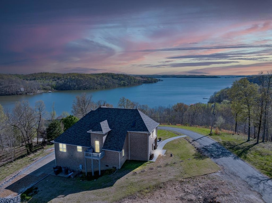 For Sale $897,500