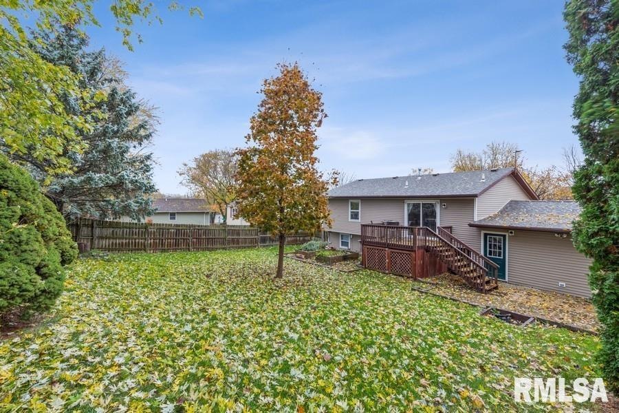 4106 Lamphere Ct, Davenport, IA 52806 - photo 1