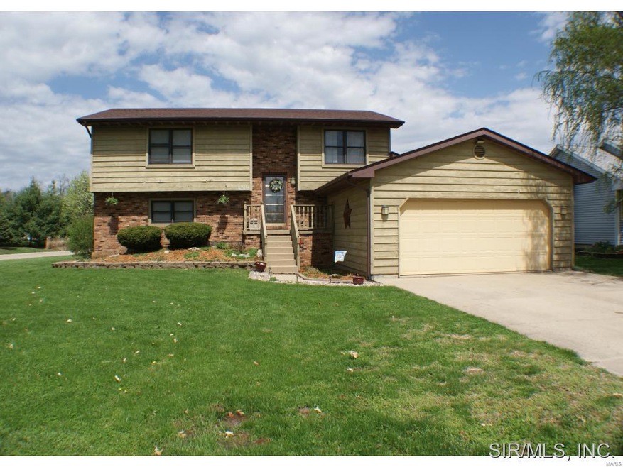 7326 W Main St, Maryville, IL 62062 - photo 1