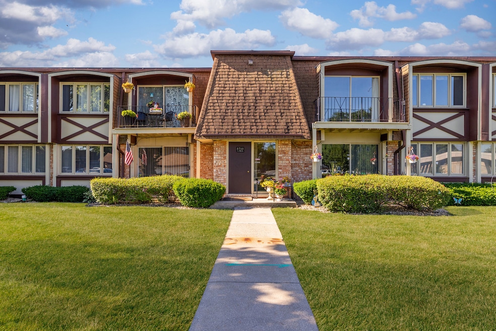 For Sale $163,500 • Co-Listing Agent