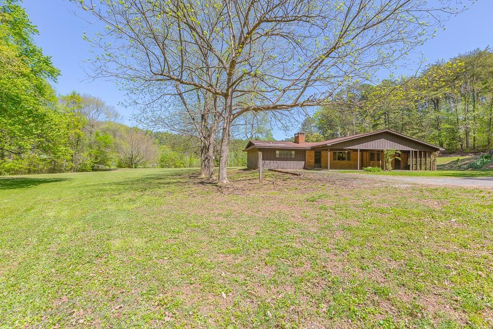 2802 Davidwood Dr, Tunnel Hill, GA 30755 - photo 1