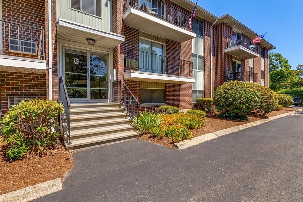 83 Hobart St unit D4, Danvers, MA 01923 - photo 1