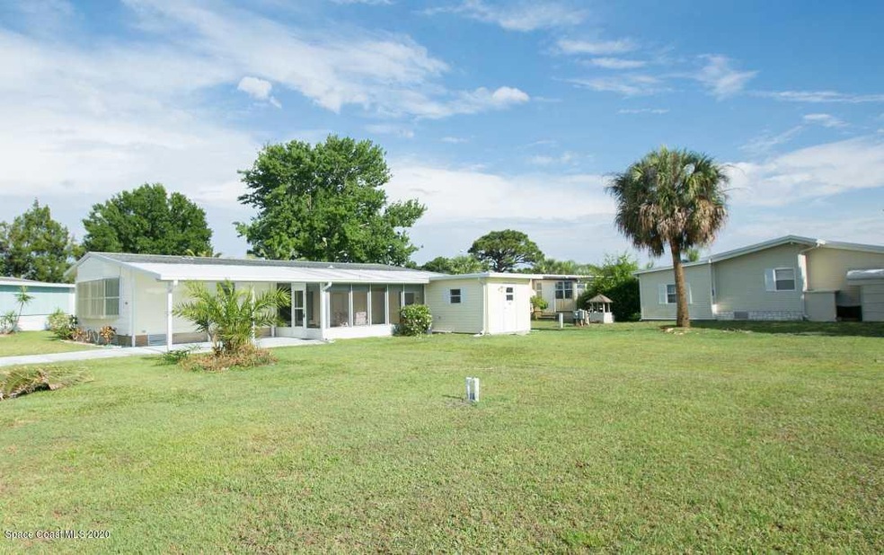 1 703 Silverthorn Ct - Exteriorjpg