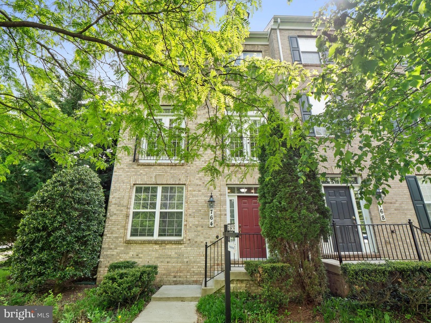 764 Raven Ave, Gaithersburg, MD 20877 - photo 1