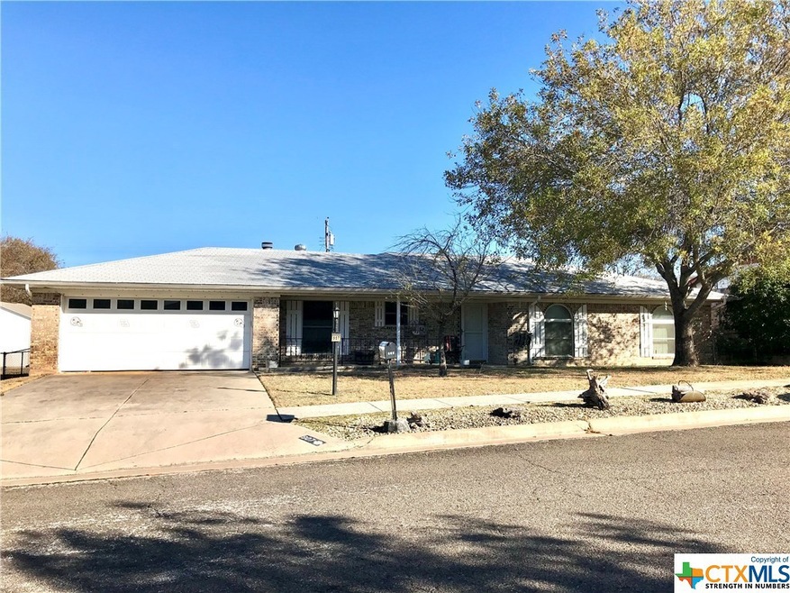 907 Valley Dr, Copperas Cove, TX 76522 - photo 1