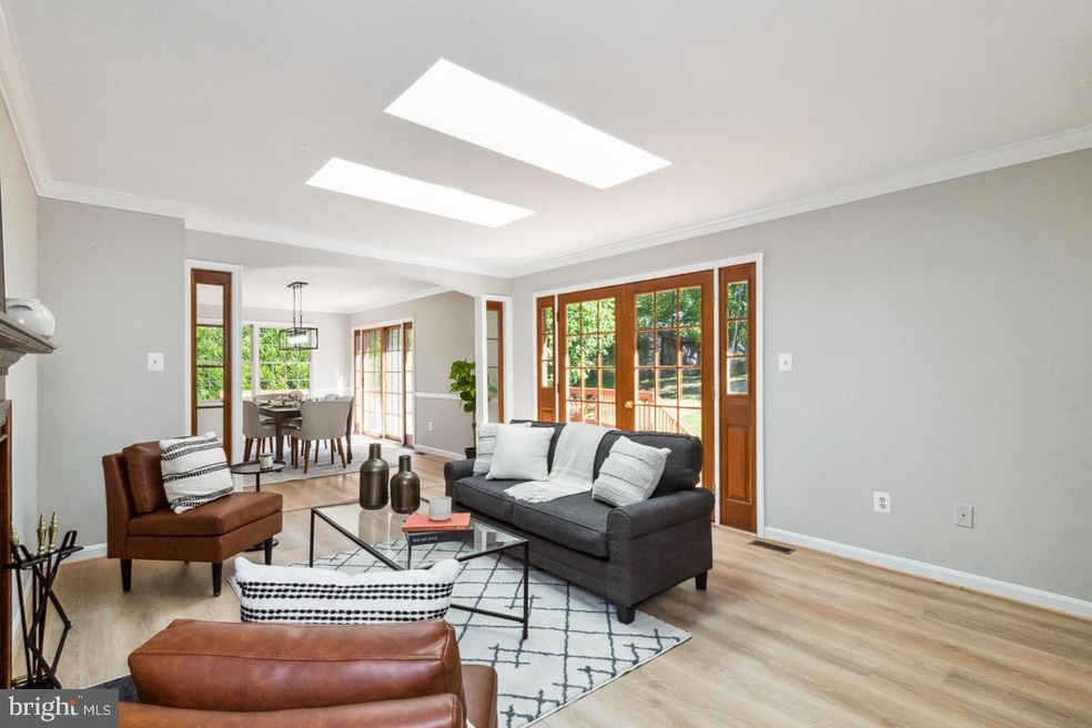 14813 Carson Dr, Burtonsville, MD 20866 - photo 1