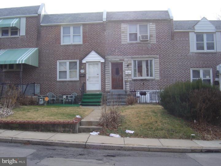 208 Golf Rd, Darby, PA 19023 - photo 1