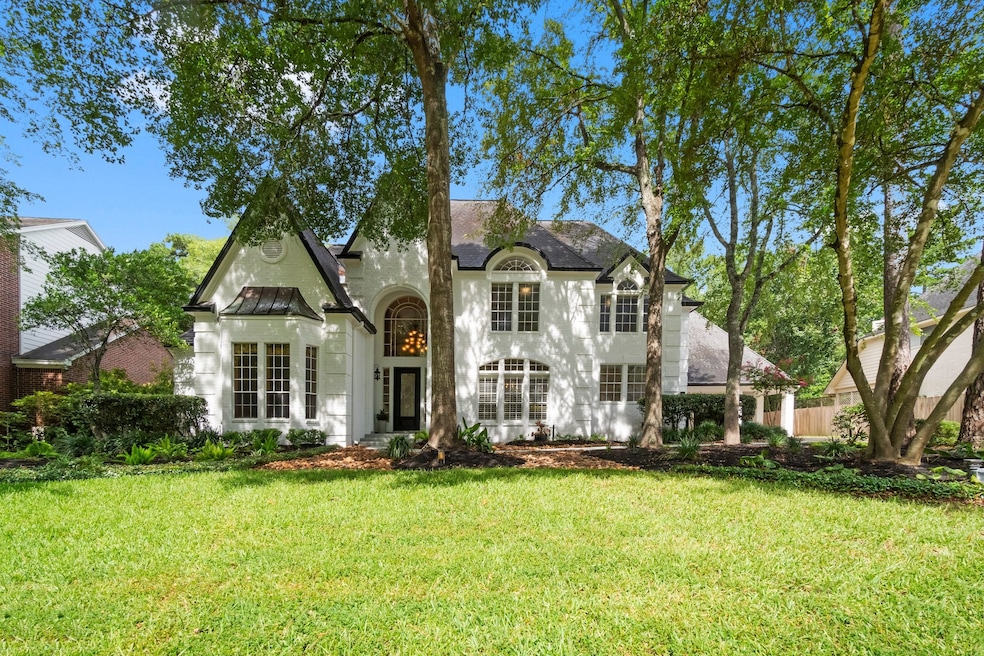 This captivating home is move-in ready with landscapes freshly mulched, interior deep cleaned, pool inspected and in top condition just in time to cool oiff during the summer