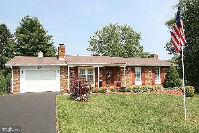 604 Blankner Rd, Sykesville, MD 21784 - photo 1