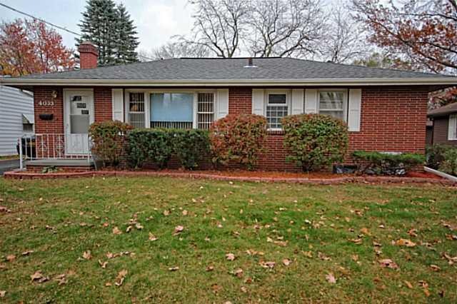 4033 30th St, Des Moines, IA 50310 - photo 1