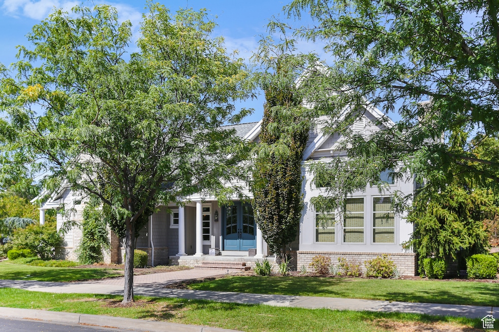 For Sale $1,599,900 • Co-Listing Agent