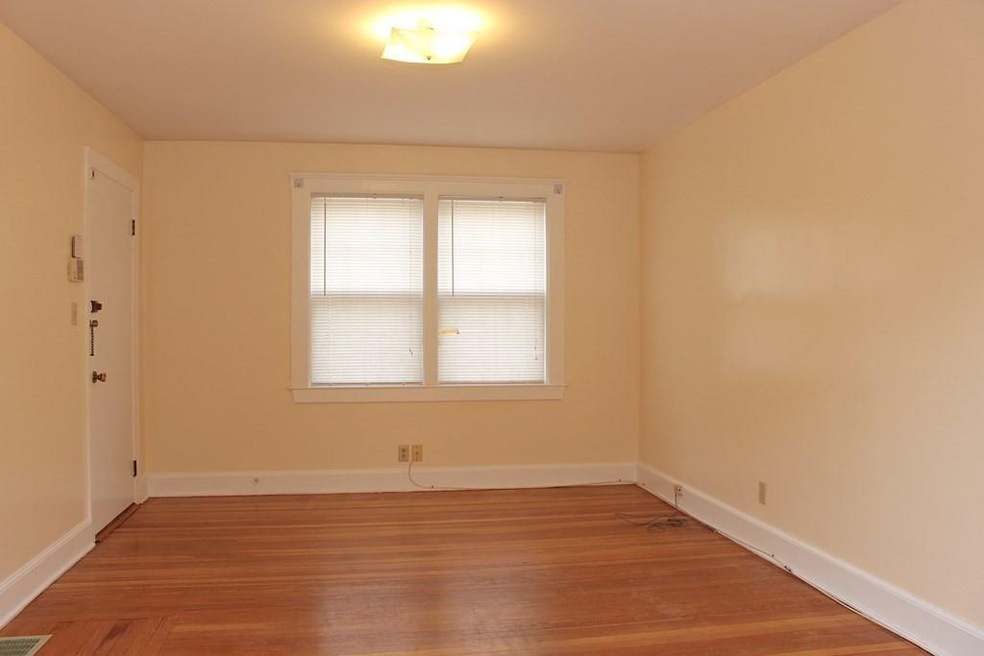 77 Whiton Ave unit 1, Quincy, MA 02169 - photo 1