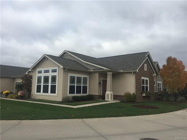 Beautiful corner lot w/covered porch