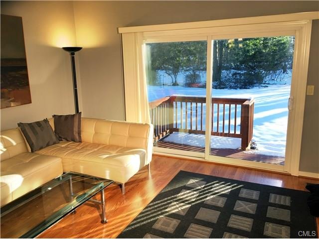 214 Melody Ln unit 214, Fairfield, CT 06824 - photo 1