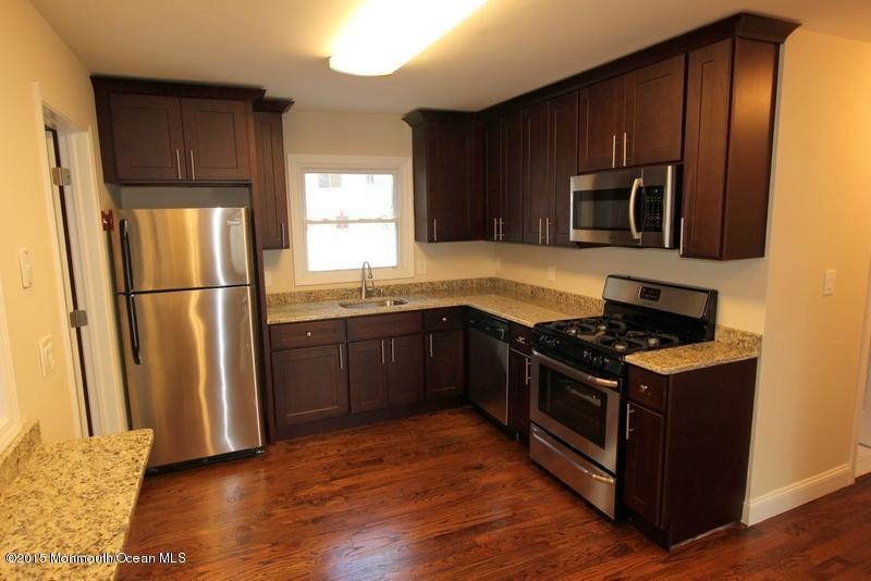New custom kitchen cabinetry
