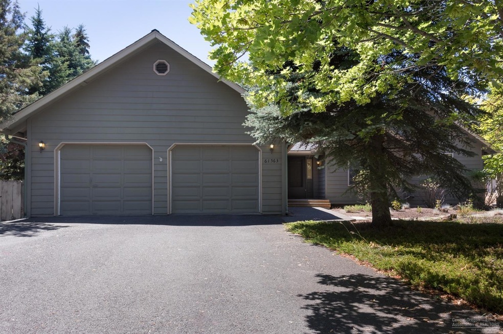 61563 Range Place, Bend, OR 97702 - photo 1
