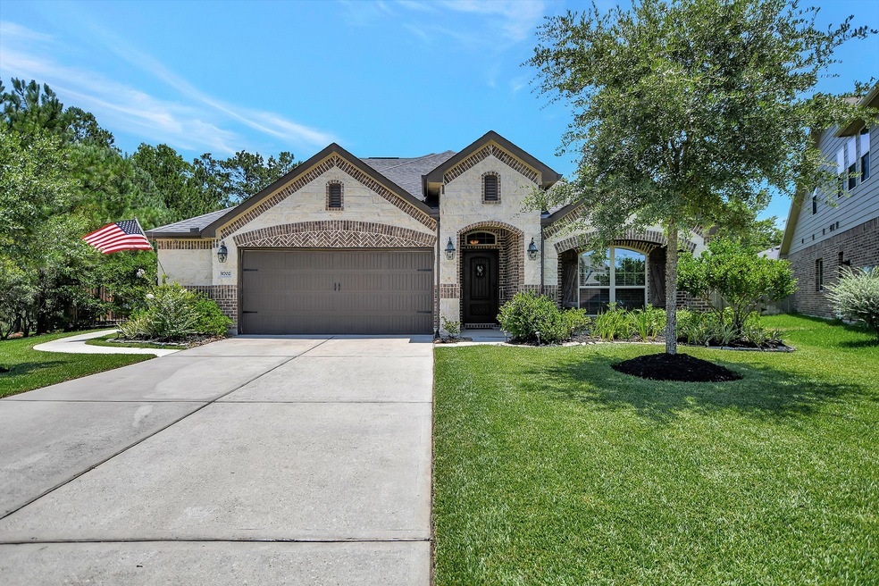 31702 Hidden Woods Ln, Spring, TX 77386 - photo 1