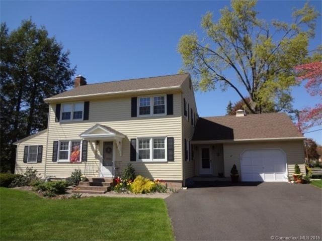 27 Hilltop Dr, Manchester, CT 06042 - photo 1