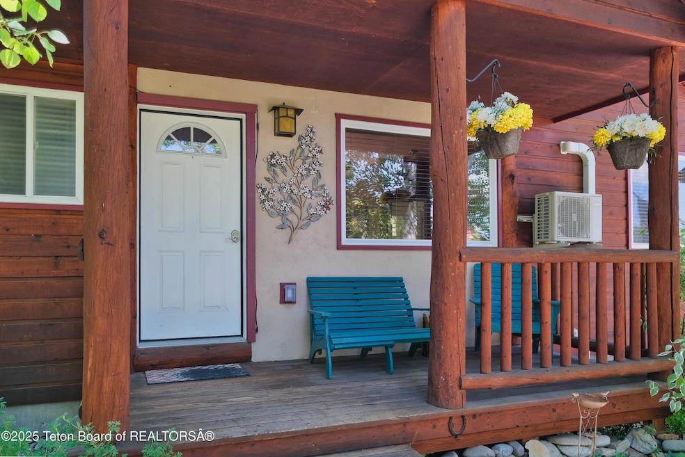For Sale $799,000 • Co-Listing Agent